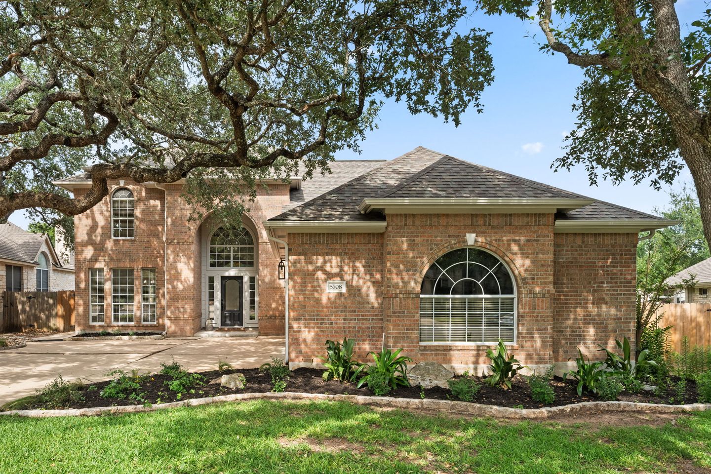 30-web-or-mls-5708-bexley-ct-30-1748016020.jpg