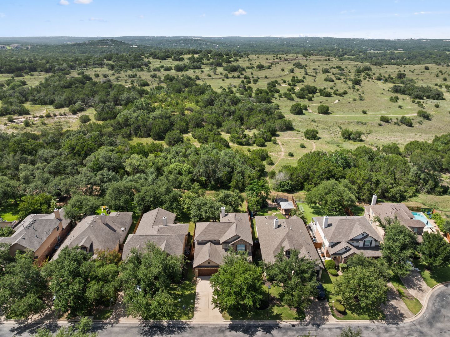 30-web-or-mls-7320-brecourt-manor-way-34.jpg