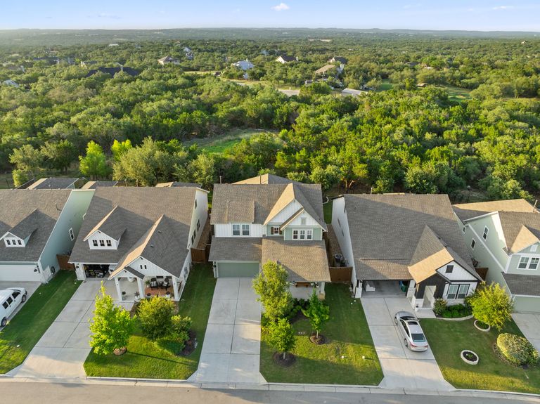 31-web-or-mls-1036-hazy-hills-loop-(3-of-35).jpg