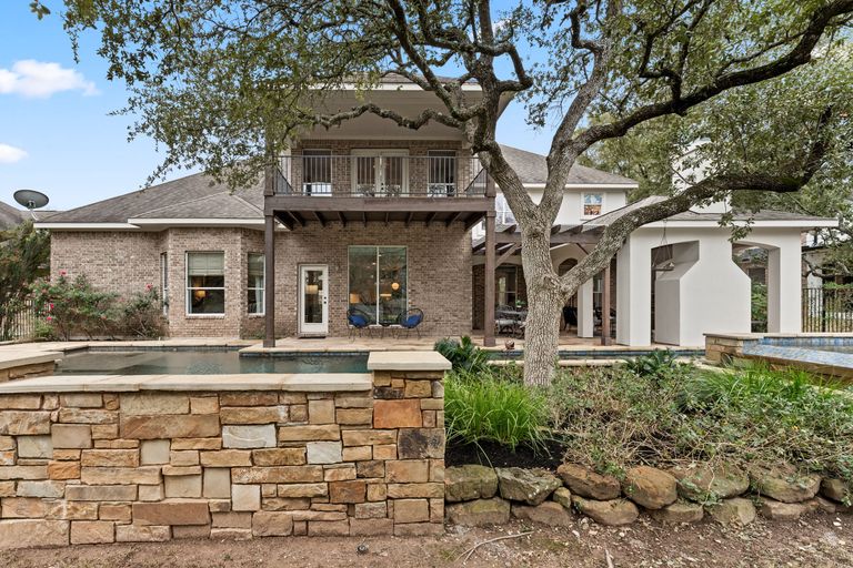 31-web-or-mls-11505-hollister-dr-14.jpg