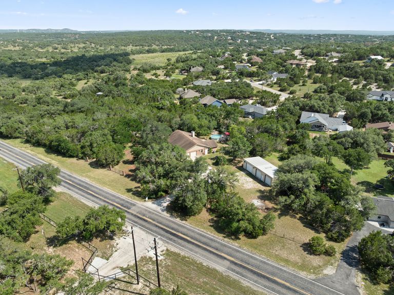 31-web-or-mls-11551-farm-to-market-32-6-2.jpg