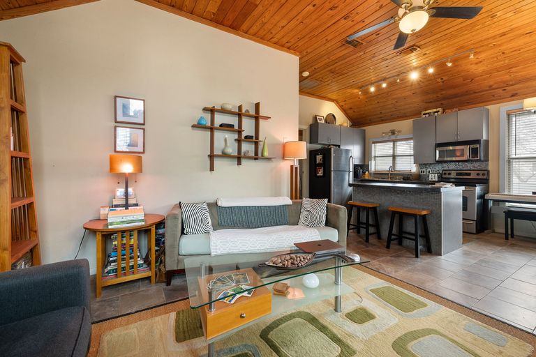 31-web-or-mls-1813-waterston-ave-kcp-022125---153.jpg