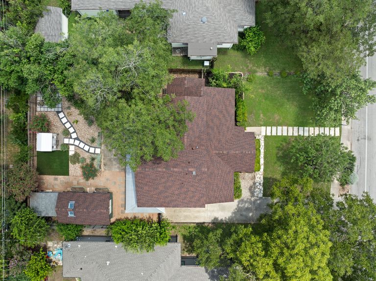 31-web-or-mls-4903-shoal-creek-blvd-(34-of-38).jpg