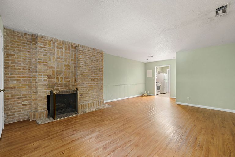 31-web-or-mls-8802-westover-club-dr-kcp-091725---159.jpg