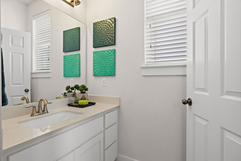 32-web-or-mls-1305-sarah-christine-ln-kcp-062124---35.jpg
