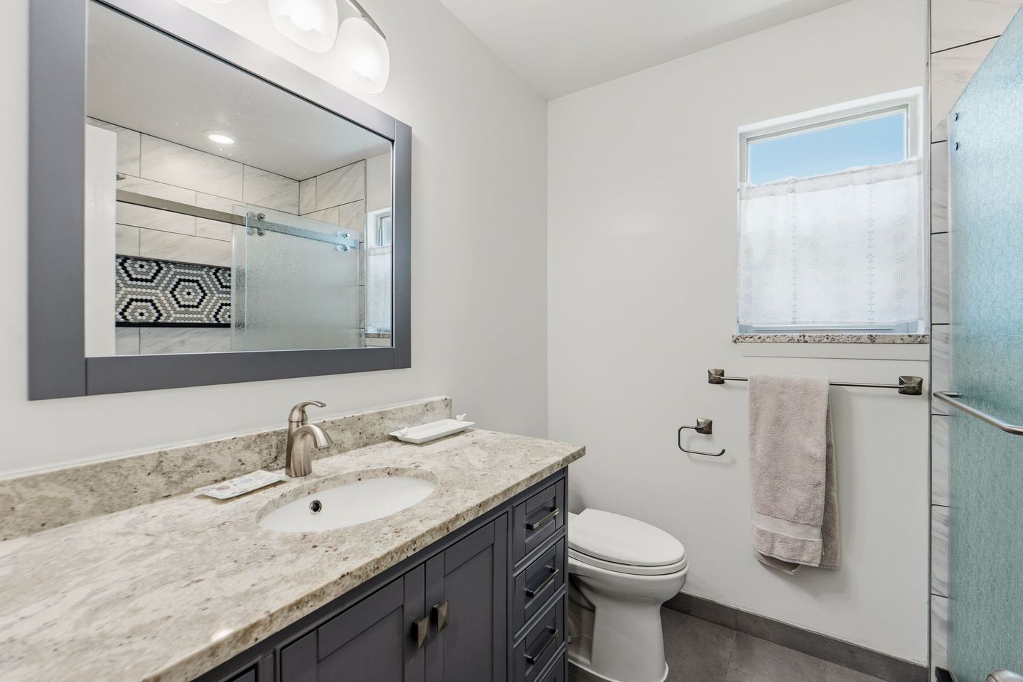 33-sqft-1027.jpg