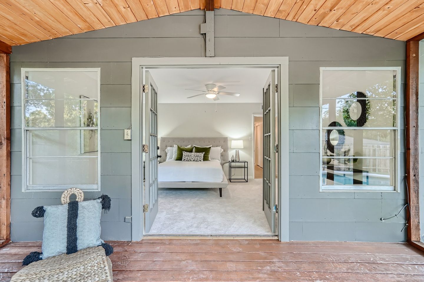 33-sunroom.jpg