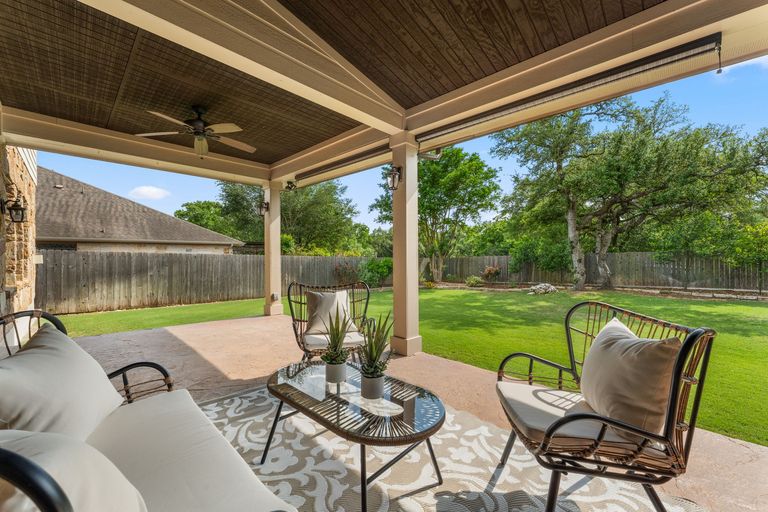 33-web-or-mls-11205-cap-stone-dr-8.jpg