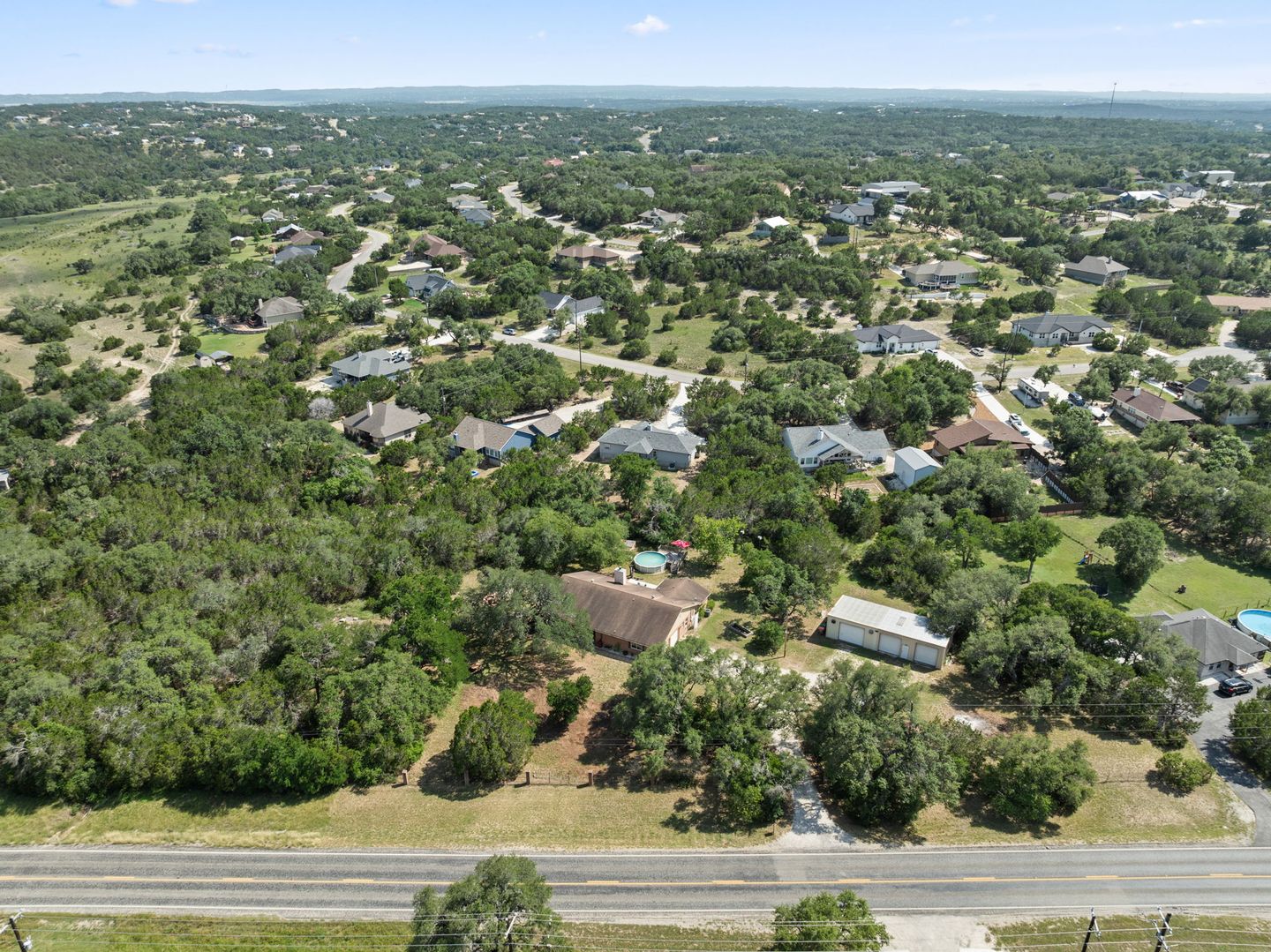 33-web-or-mls-11551-farm-to-market-32-8-2.jpg