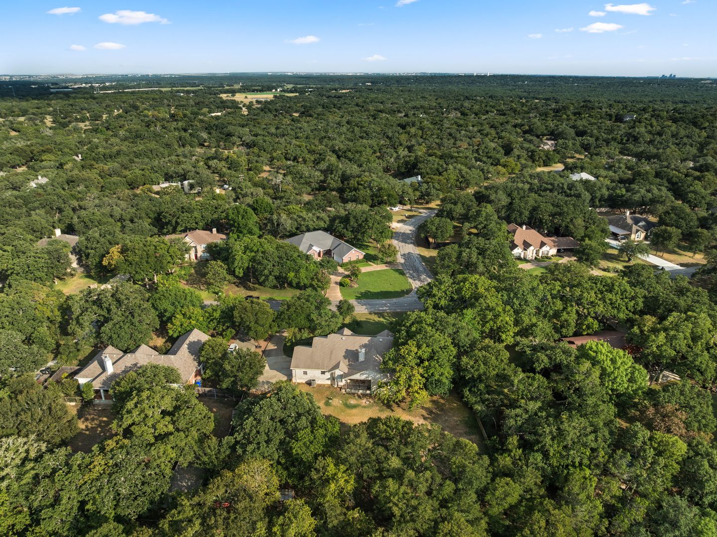 33-web-or-mls-13510-copper-hills-dr-34.jpg