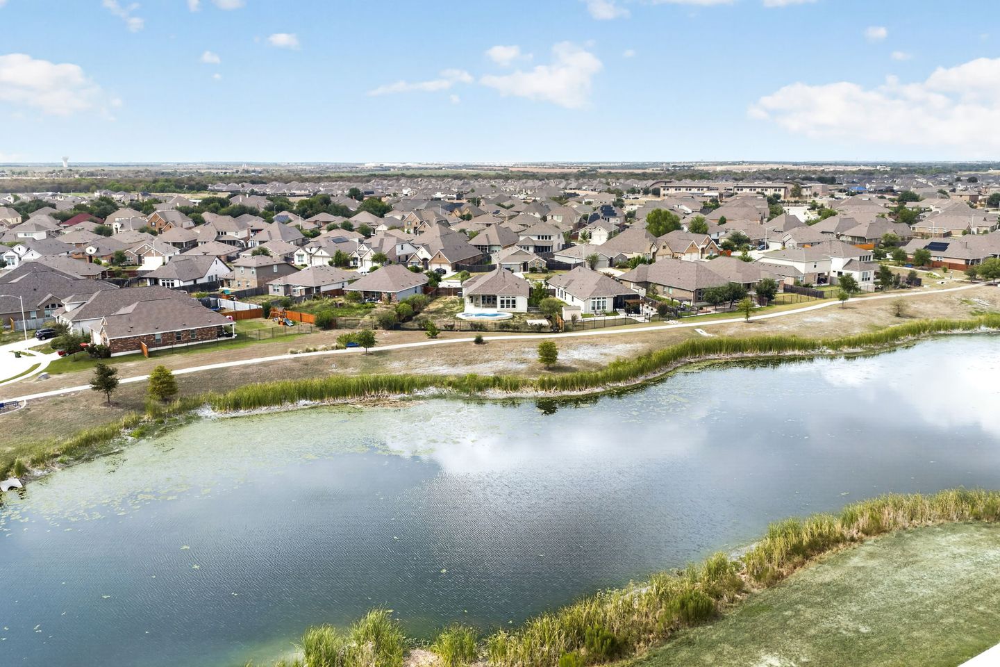 33-web-or-mls-13833-arbor-hill-cove-(2-of-6).jpg