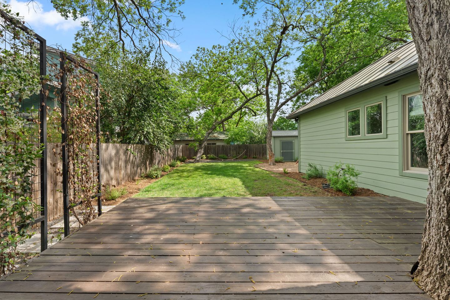 33-web-or-mls-1710-payne-ave-34.jpg
