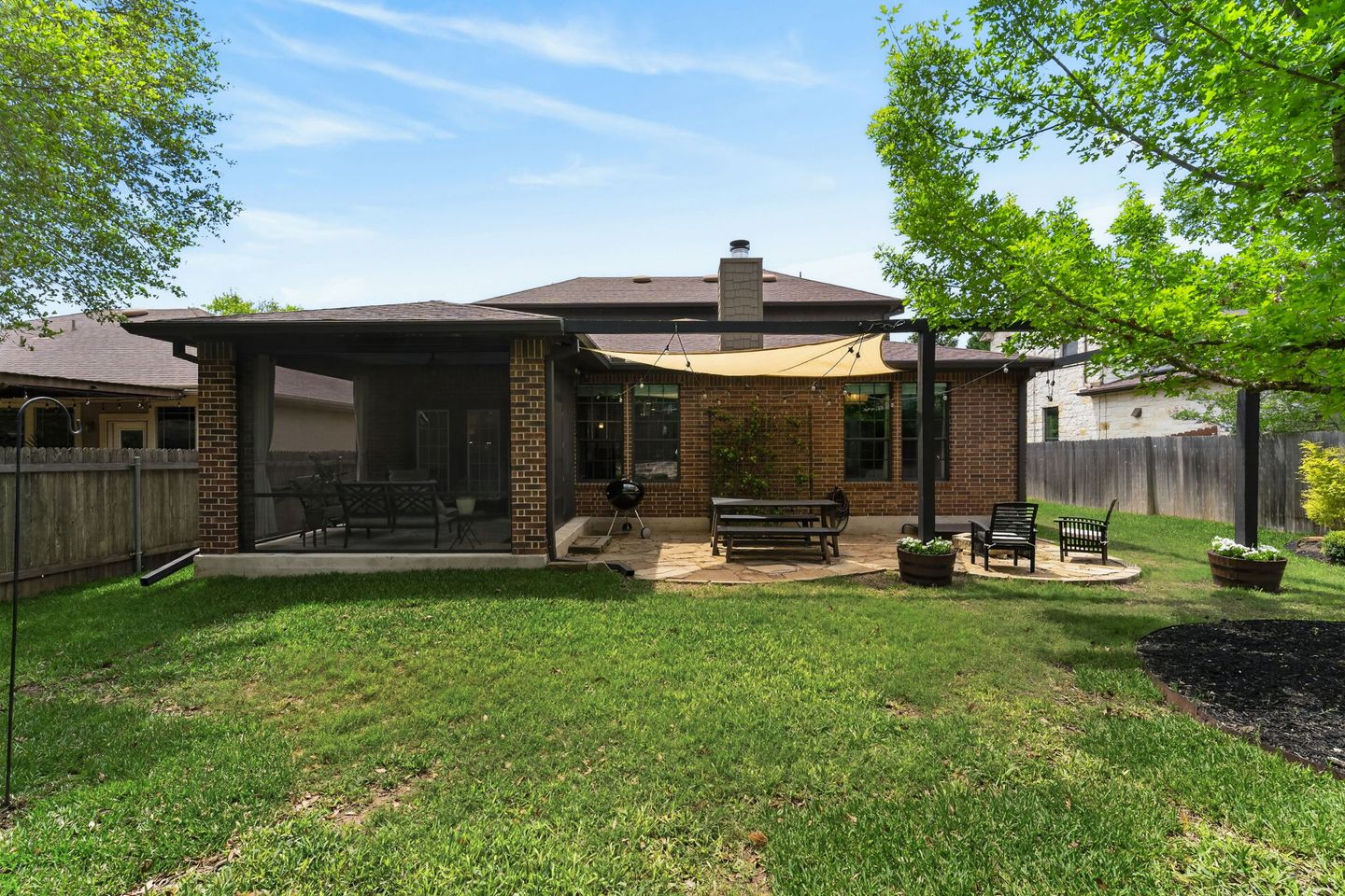 33-web-or-mls-408-kissing-oak-dr-(33-of-39).jpg