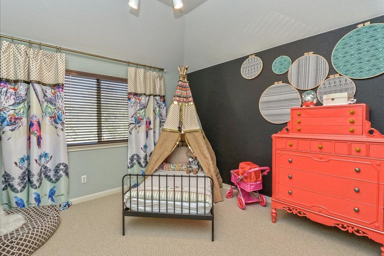 34-034_4th-bedroom.jpg