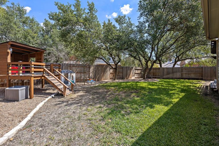 34-custom-12516-uvalde-creek-dr-kcp-091823---135.jpg