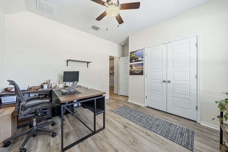34-sqft-0031.jpg