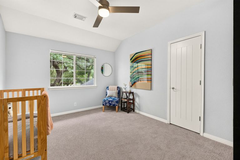 34-web-or-mls-11314-pebble-garden-(34-of-47).jpg