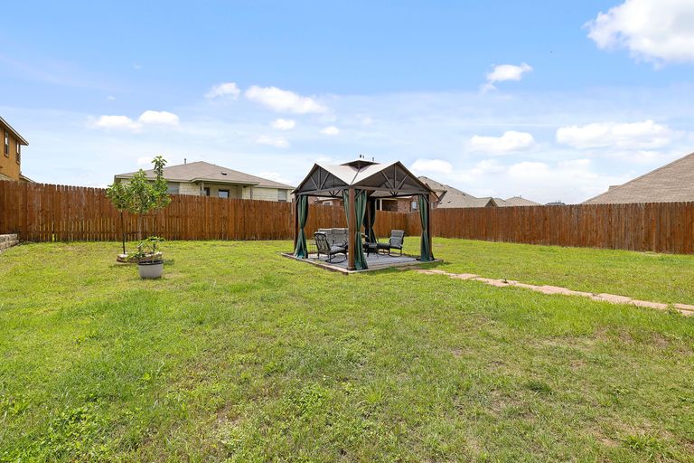 34-web-or-mls-412-alsatian-ln-kcp-043024---199.jpg