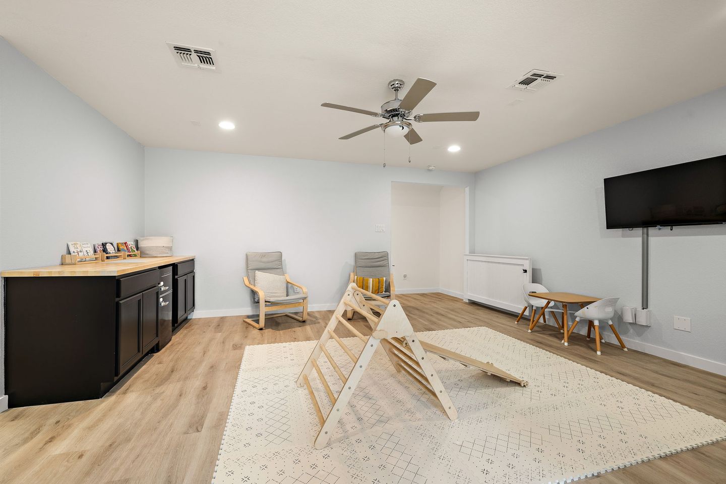 34-web-or-mls-5116-anaheim-ave-kcp-050725---30.jpg