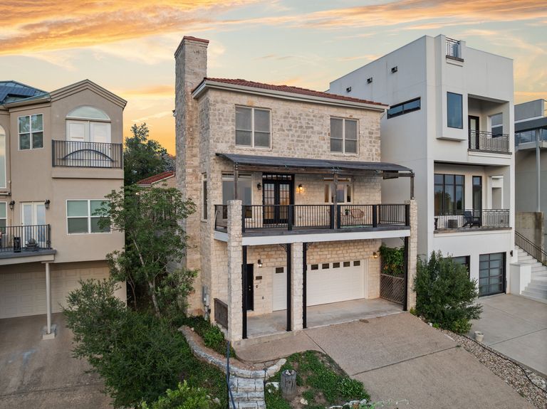 34-web-or-mls-5913-northwest-pl-42.jpg