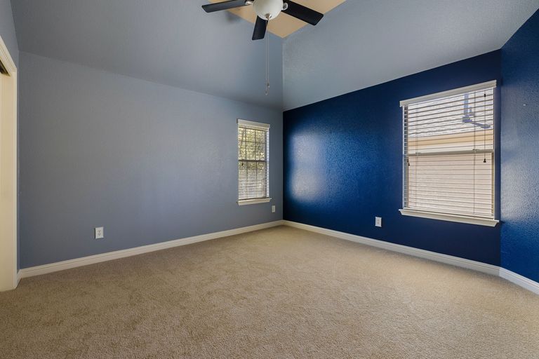 34-web-or-mls-801-zappa-dr-kcp-031226---13.jpg