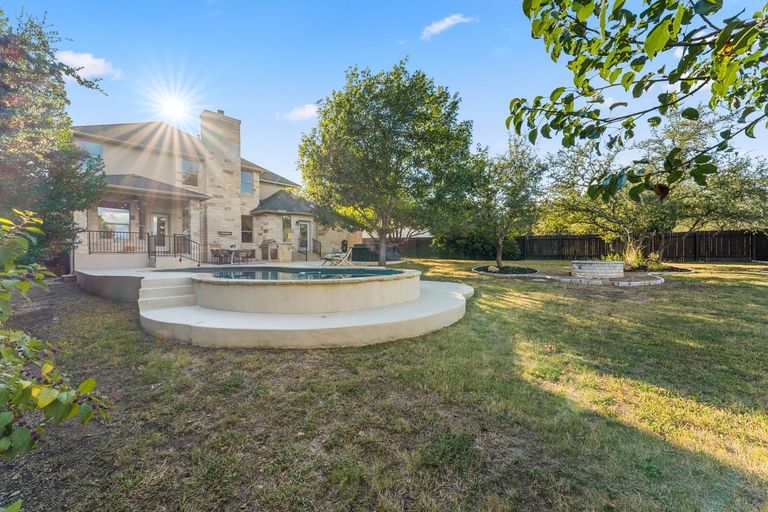 35-web-or-mls-10905-la-estrella-cove-26.jpg