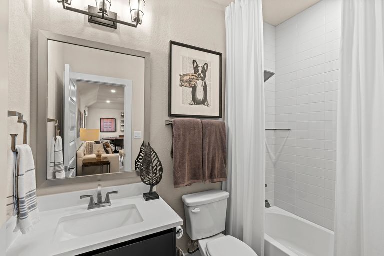 35-web-or-mls-217-northcrest-dr.jpg