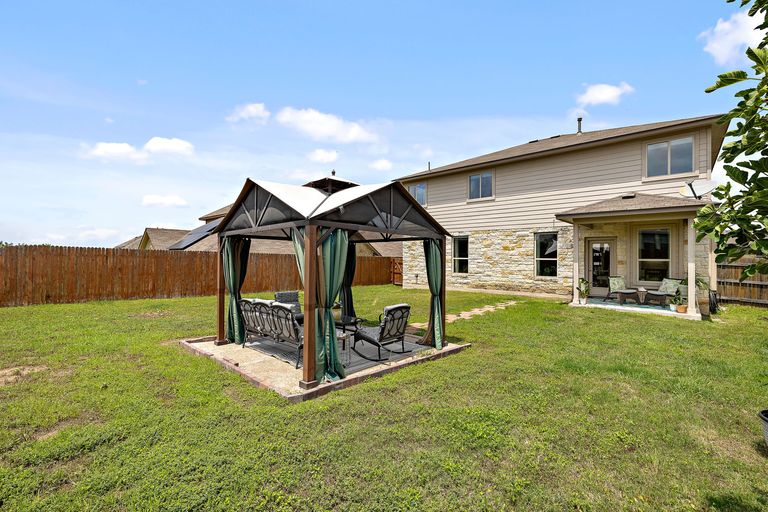 35-web-or-mls-412-alsatian-ln-kcp-043024---204.jpg