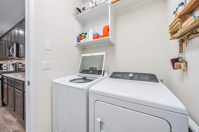 36-sqft-0061.jpg