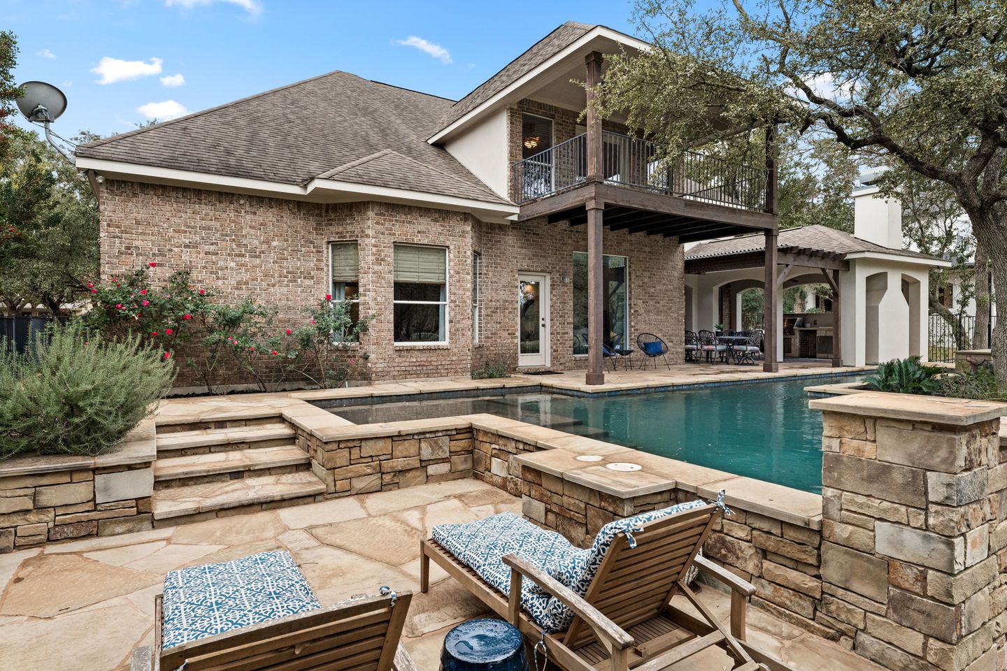 36-web-or-mls-11505-hollister-dr-13.jpg