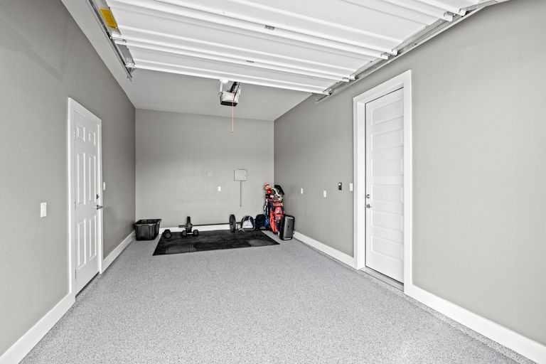 36-web-or-mls-217-northcrest-dr.jpg