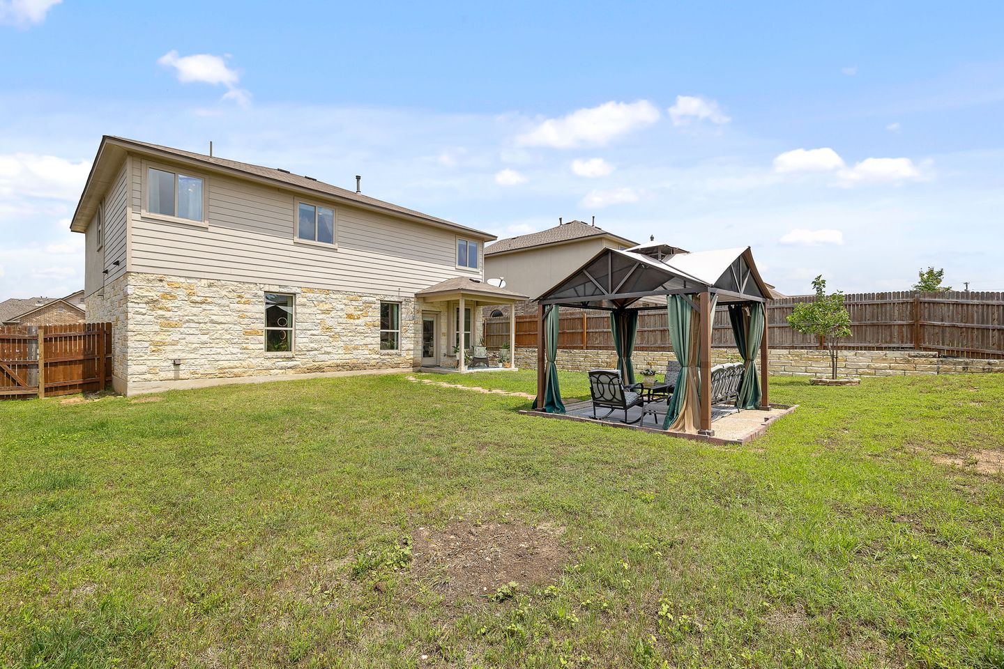 36-web-or-mls-412-alsatian-ln-kcp-043024---209.jpg