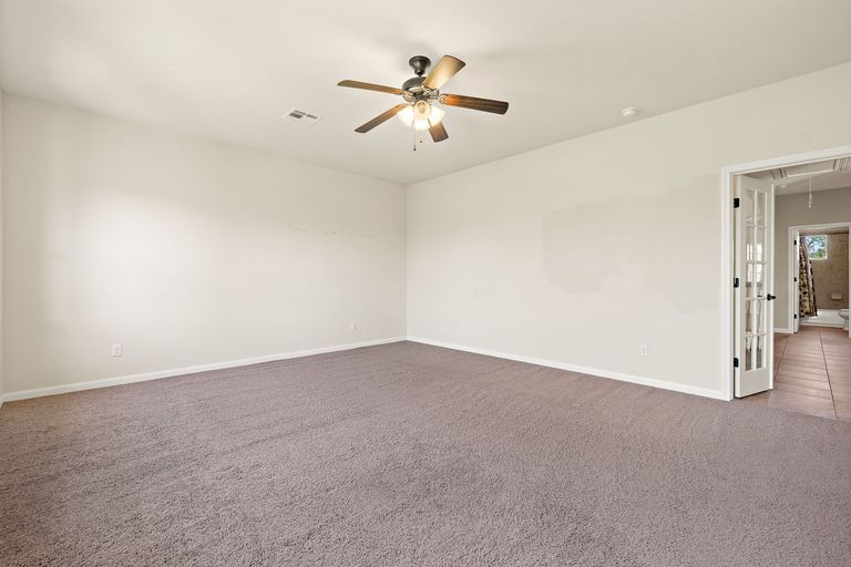 37-web-or-mls-1344-flint-rock-loop-kcp-042125---44.jpg