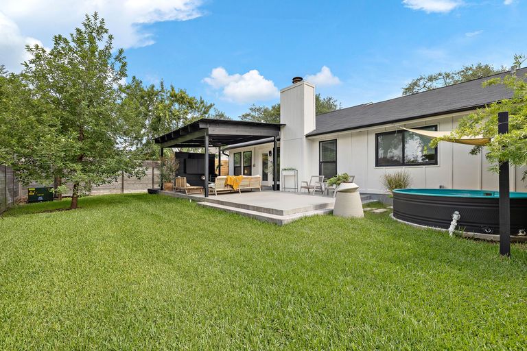 37-web-or-mls-2709-jorwoods-dr-kcp-070825---192.jpg