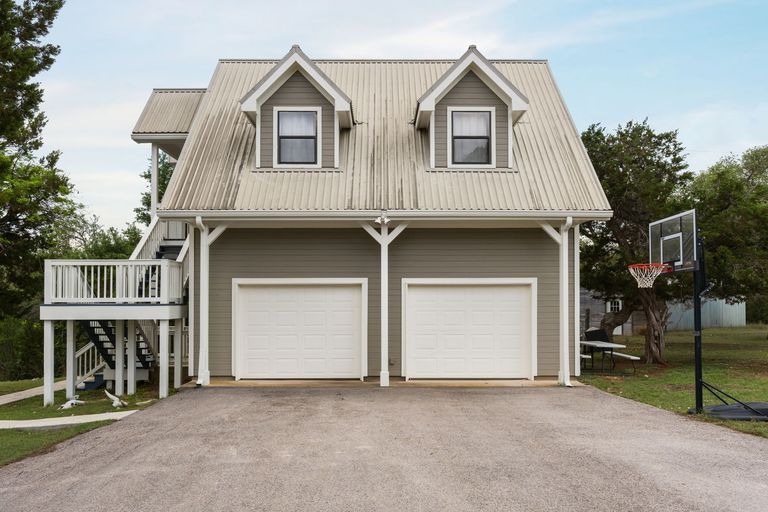 37-web-or-mls-3409-gatlin-creek-rd-(37-of-51).jpg