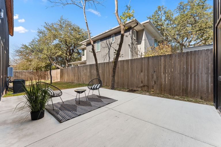 37-web-or-mls-3814-wadford-st-(31-of-36).jpg