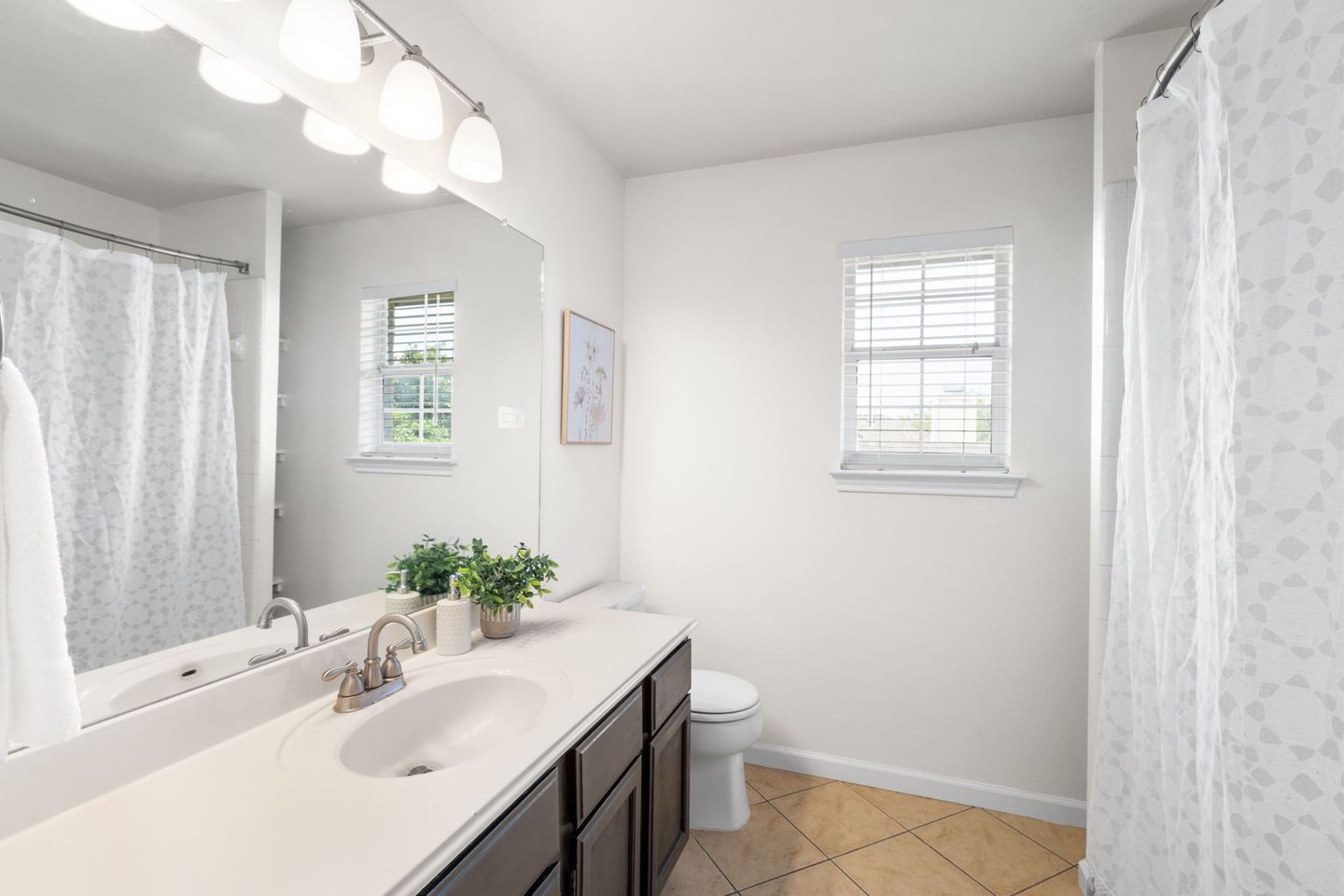 38-web-or-mls-16801-stockton-dr.jpg