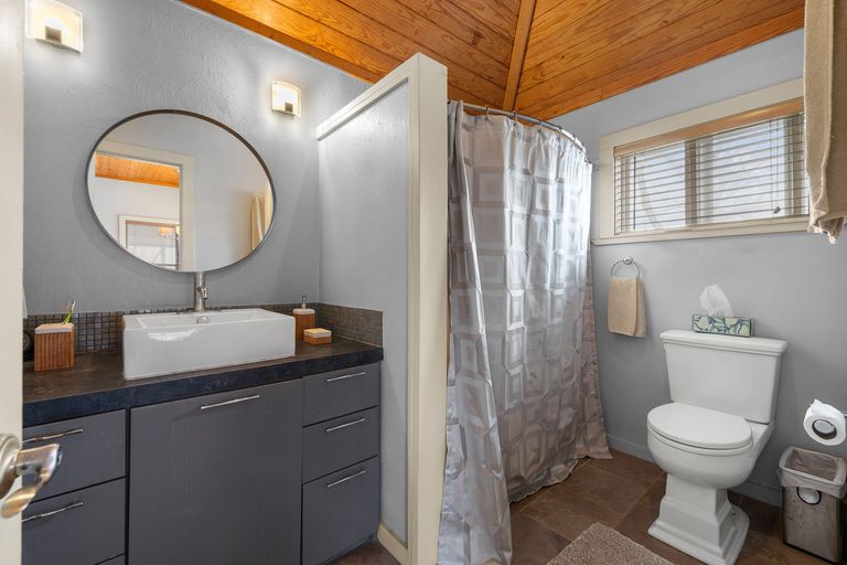 38-web-or-mls-1813-waterston-ave-kcp-022125---129.jpg