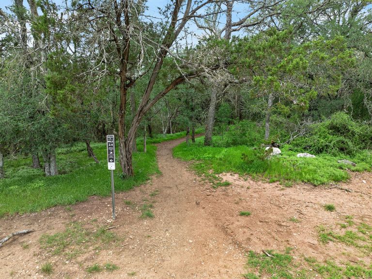 38-web-or-mls-408-kissing-oak-dr-(38-of-39).jpg