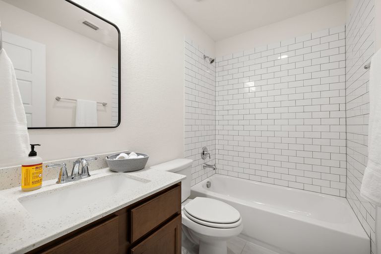 38-web-or-mls-5116-anaheim-ave-kcp-050725---42.jpg
