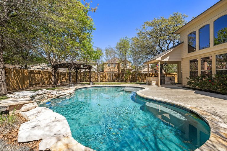 38-web-or-mls-801-zappa-dr-kcp-031226---198.jpg