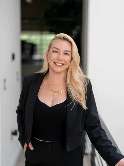Linda Russell