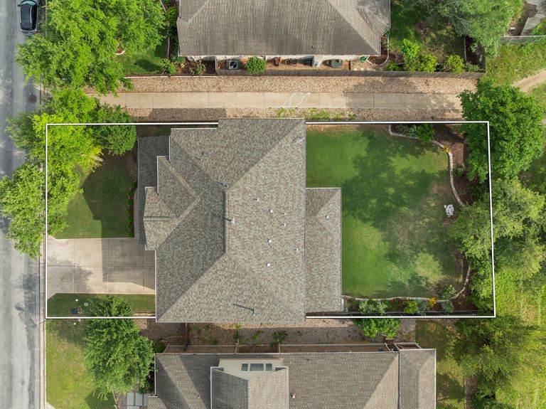 39-web-or-mls-11205-cap-stone-dr-27.jpg