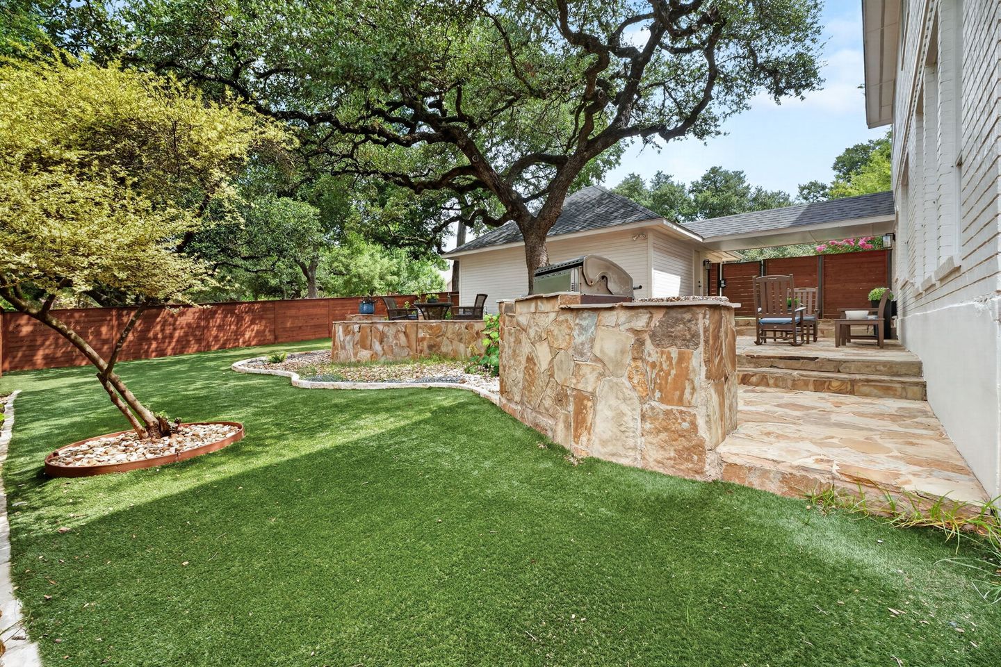 39-web-or-mls-11314-pebble-garden-(39-of-47).jpg