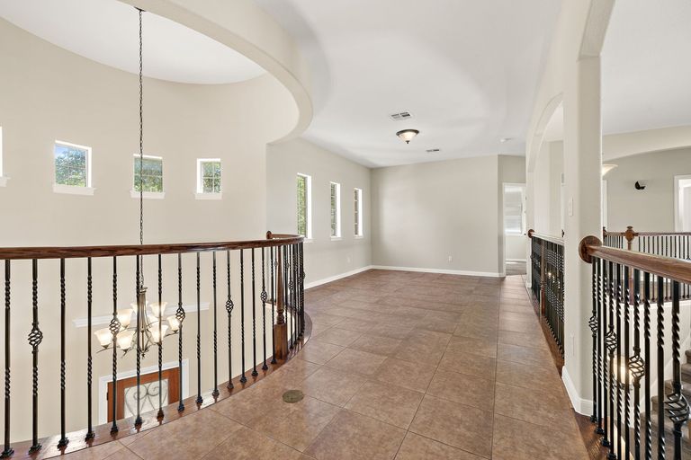 39-web-or-mls-1344-flint-rock-loop-kcp-042125---34.jpg