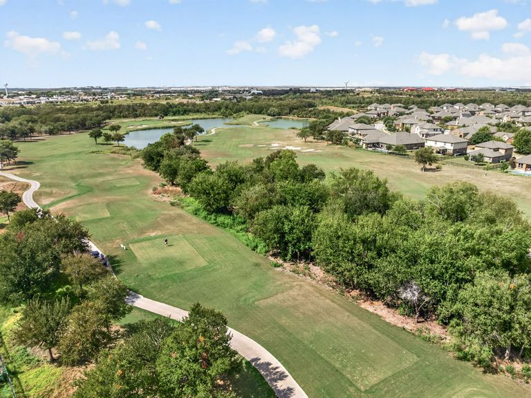 39-web-or-mls-13833-arbor-hill-cove-(36-of-37).jpg