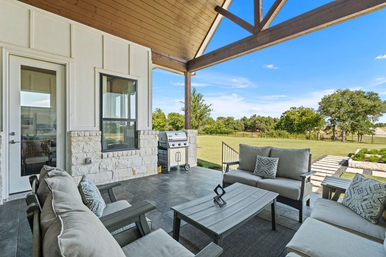 39-web-or-mls-217-northcrest-dr.jpg