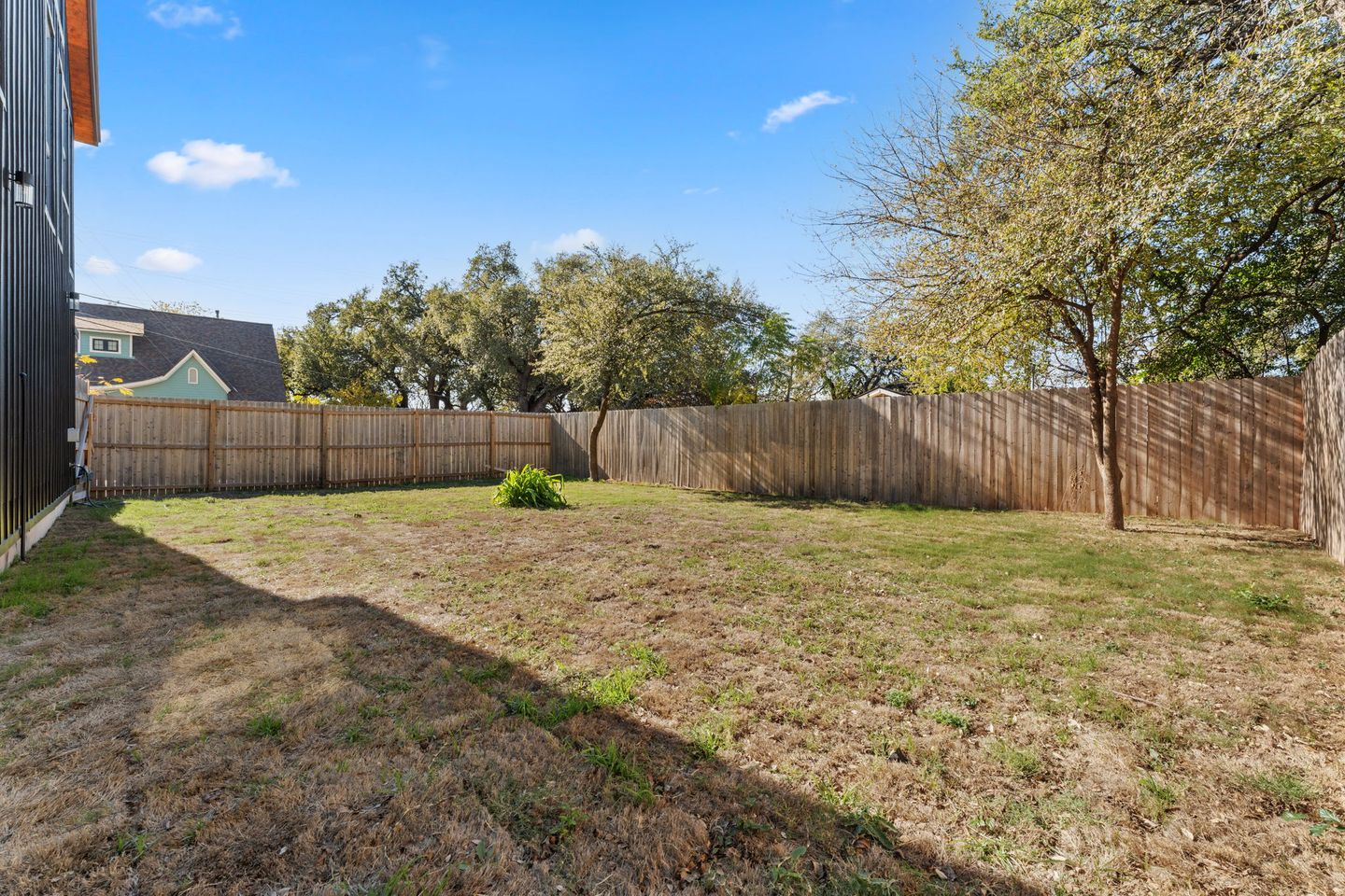 39-web-or-mls-3814-wadford-st-(32-of-36).jpg