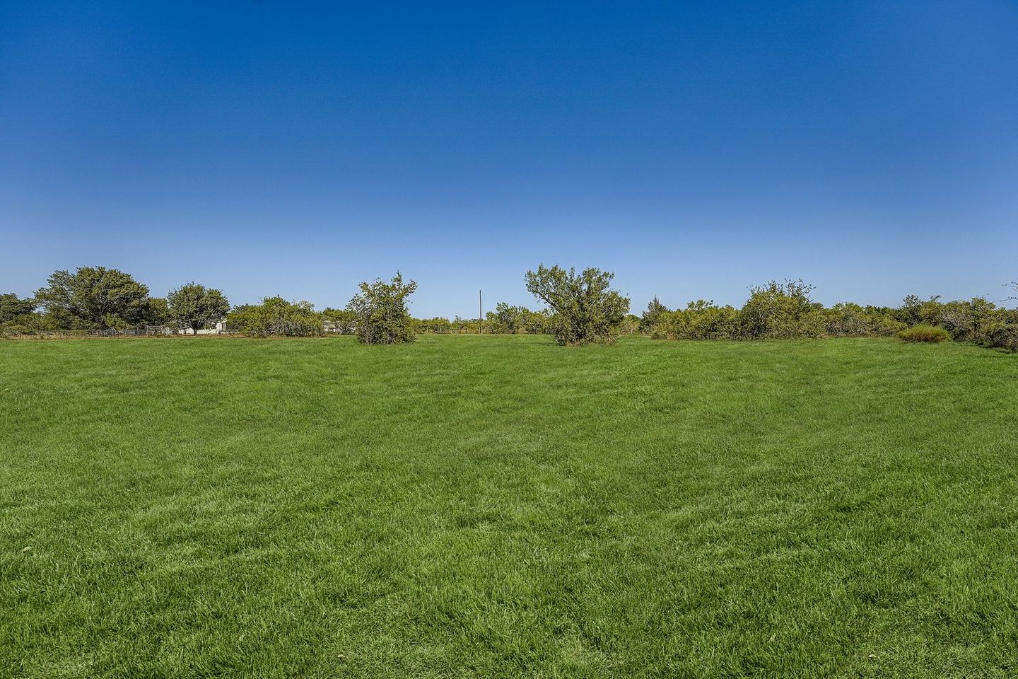 399-upper-elgin-river-rd---web-quality---042---47-views.jpg
