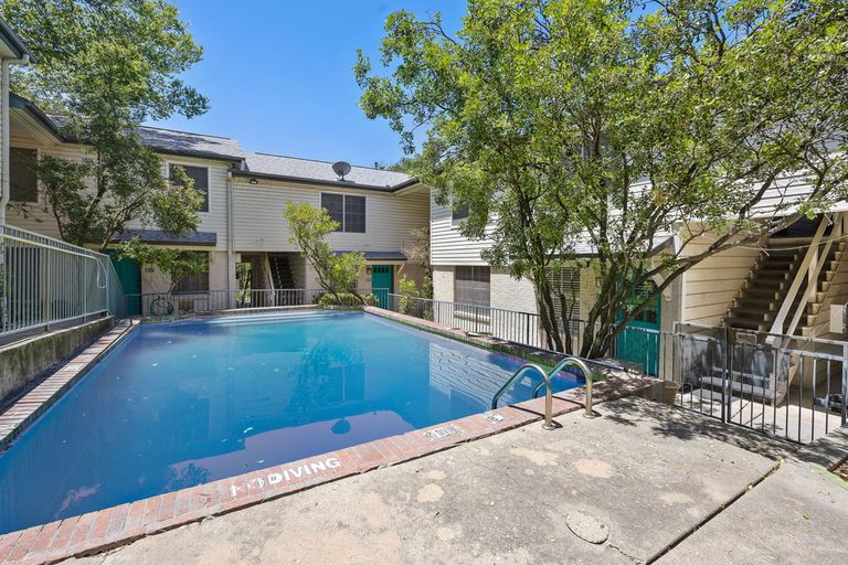 4-custom-3902-peterson-ave,-106-kcp-080423---58.jpg